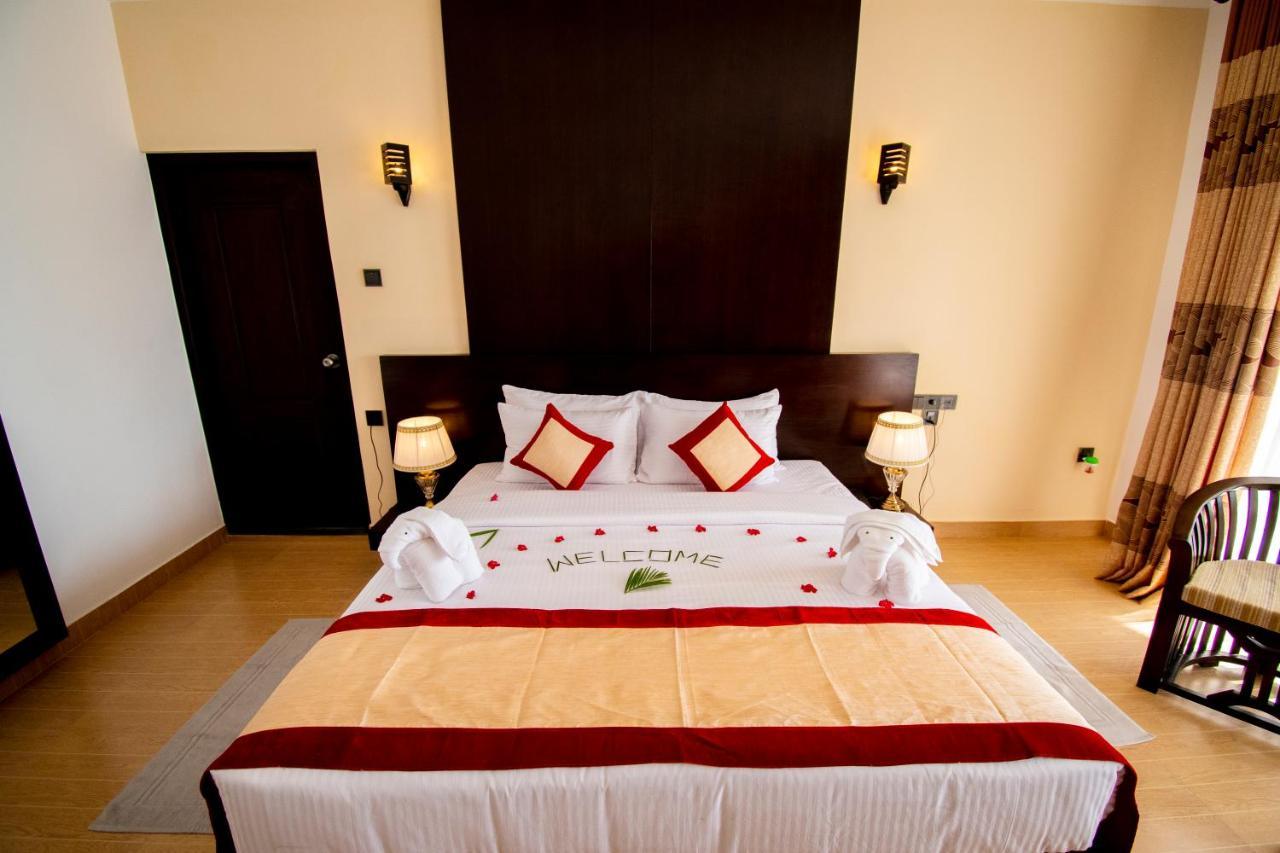 Manara Beach Resort Beruwala Extérieur photo