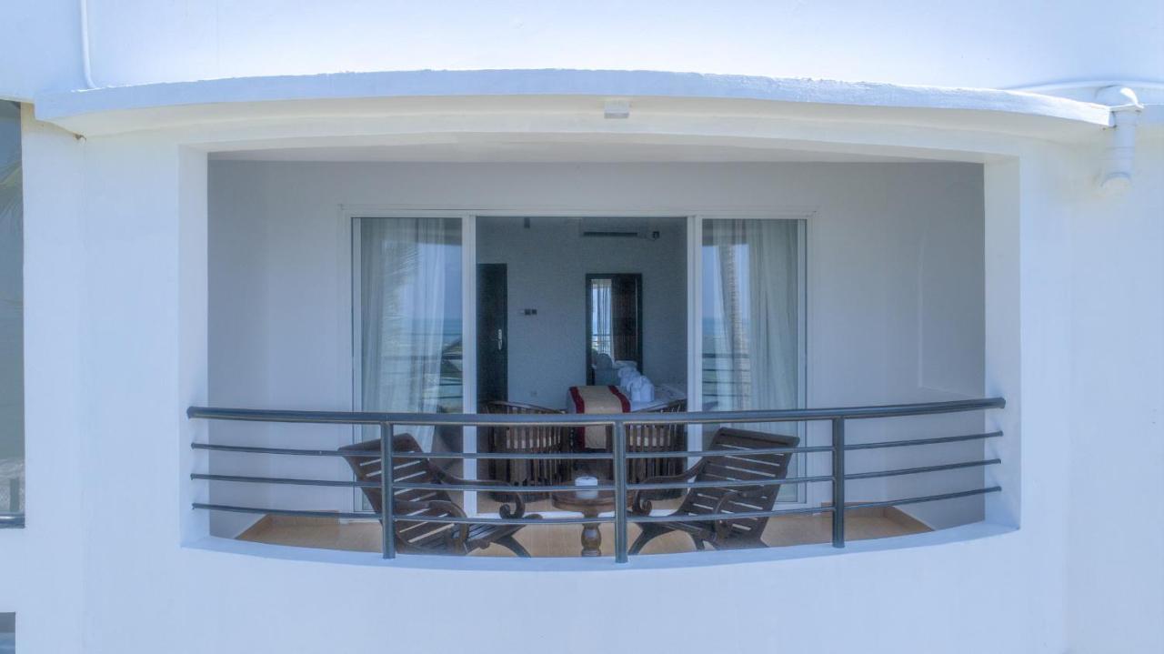 Manara Beach Resort Beruwala Extérieur photo