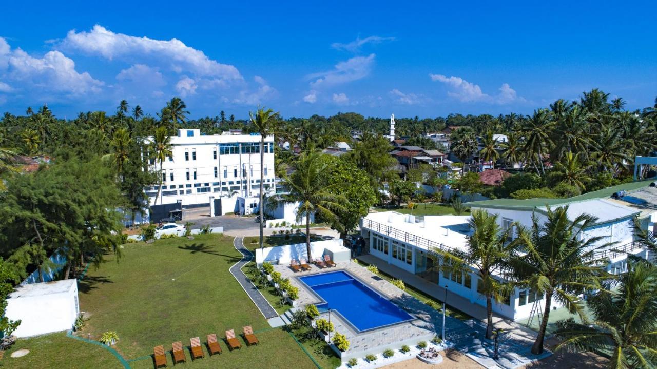 Manara Beach Resort Beruwala Extérieur photo